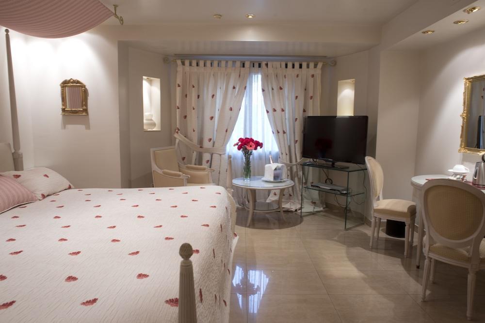 A Casa Canut Hotel Gastronomic Les Escaldes Εξωτερικό φωτογραφία A room at the hotel
